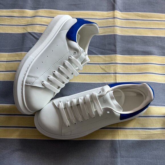 Alexander Mcqueen Shoes - Alexander Mcqueen Oversized Low-Top Sneakers